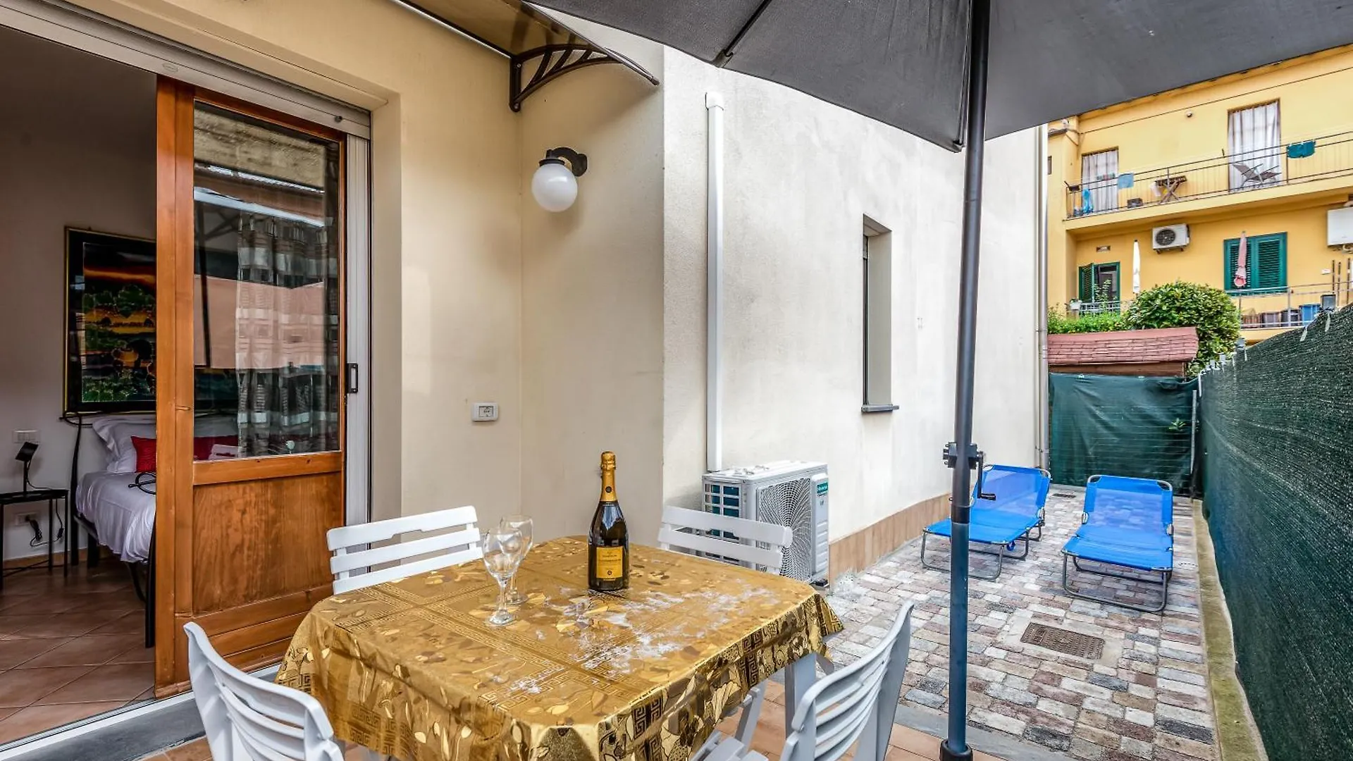 Hostly-San Giuliano Suite-Between Pisa And Lucca San Giuliano Terme Italy